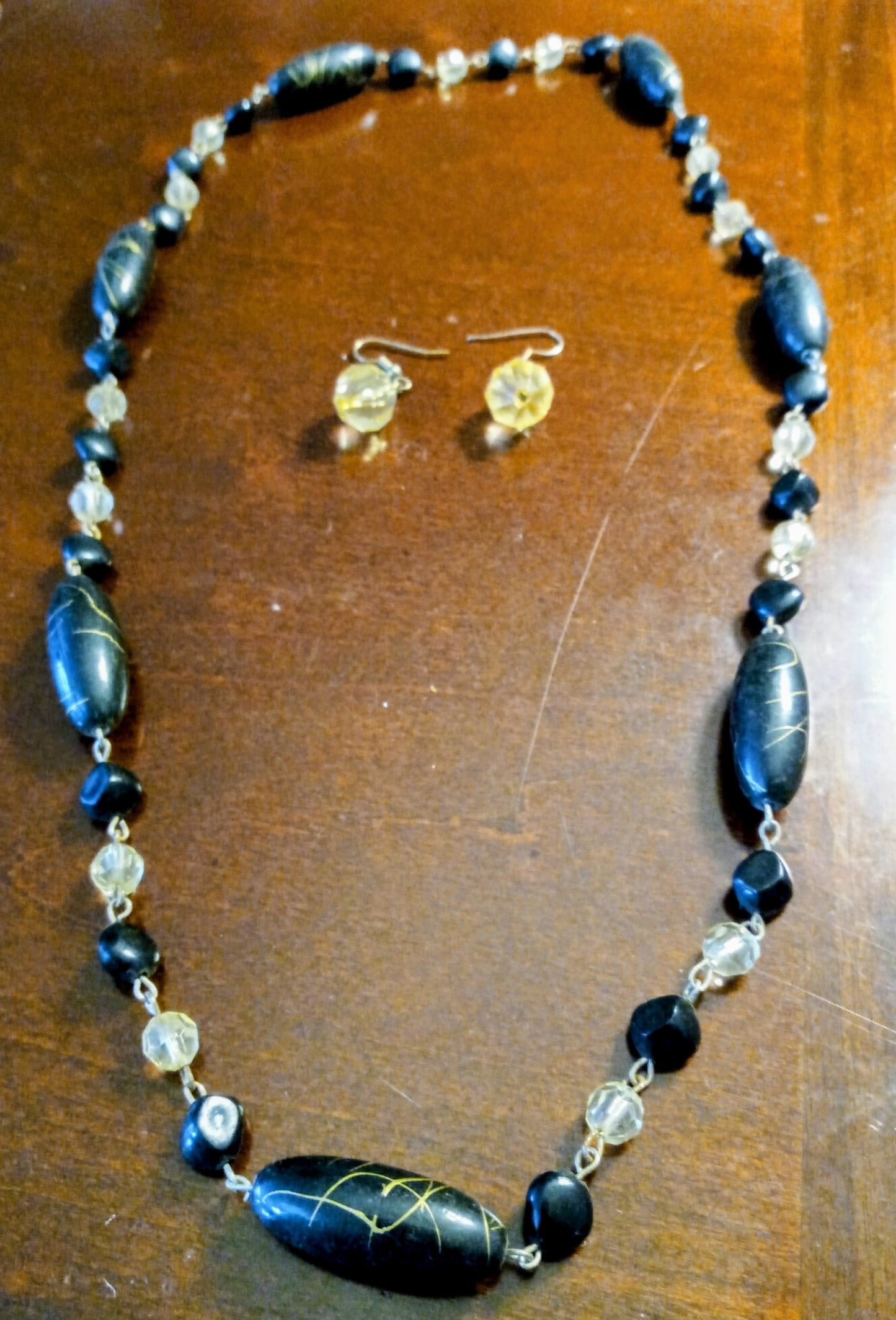 Jewelry Corner - Necklace and Earring Set