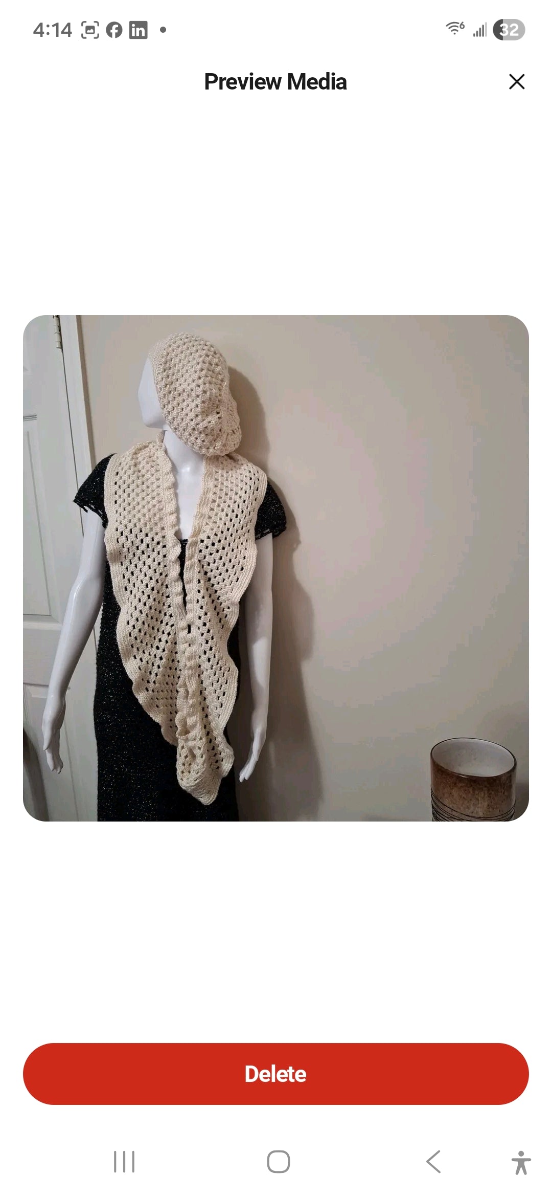 Apparel>Accessories Beret & Long Scarf Set