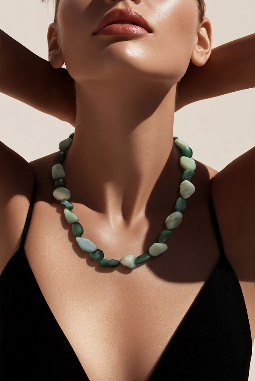 Accessory>Jewelry                             Necklace & Earring Set