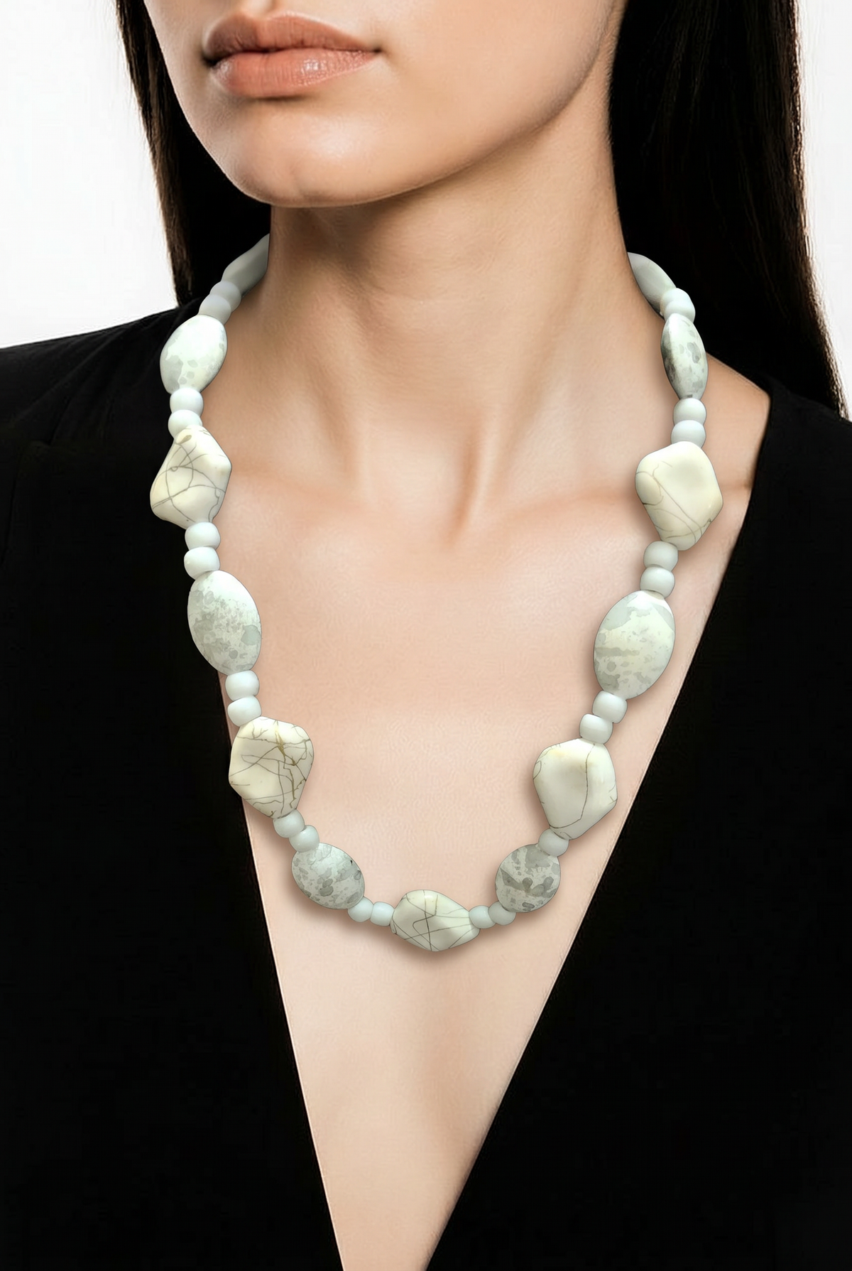 Accessory>Jewelry                             Necklace