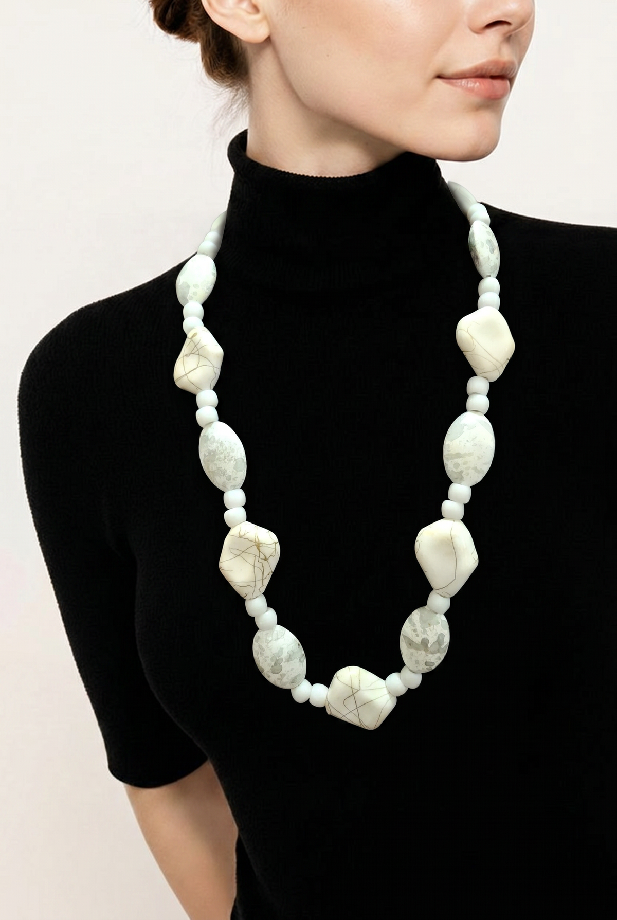 Accessory>Jewelry                             Necklace