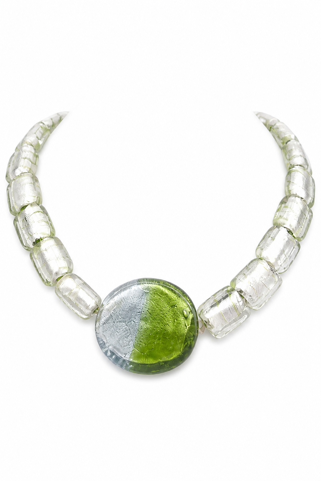 Accessory>Jewelry                             Necklace & Earring Set
