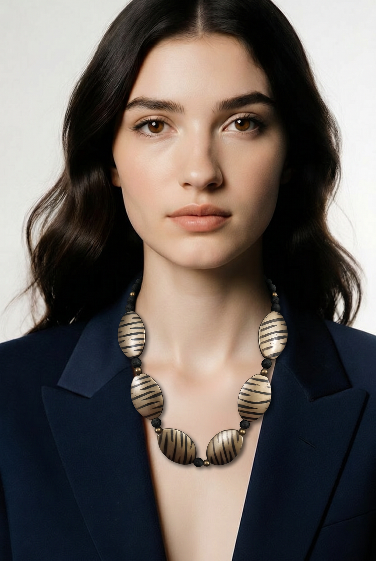 Accessory>Jewelry                             Necklace