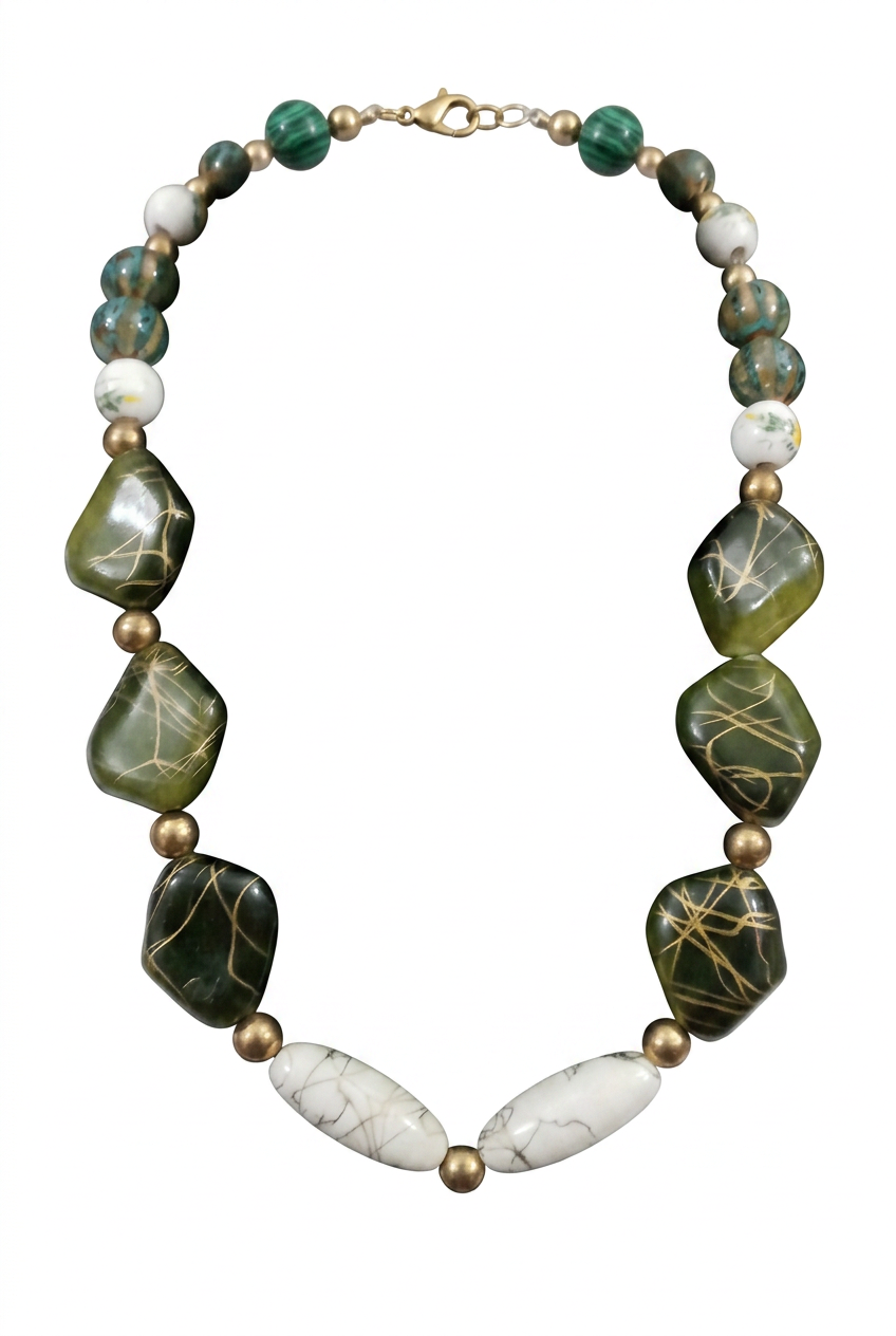 Accessory>Jewelry                               Necklace