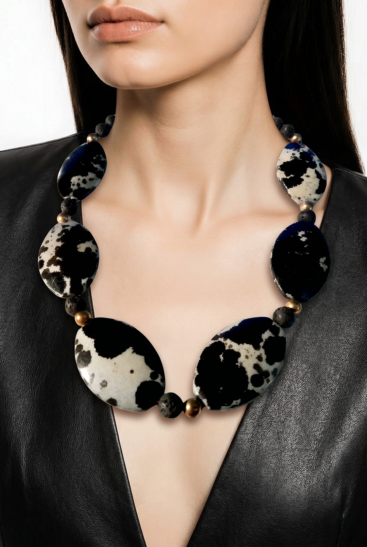 Accessory>Jewelry                              Necklace