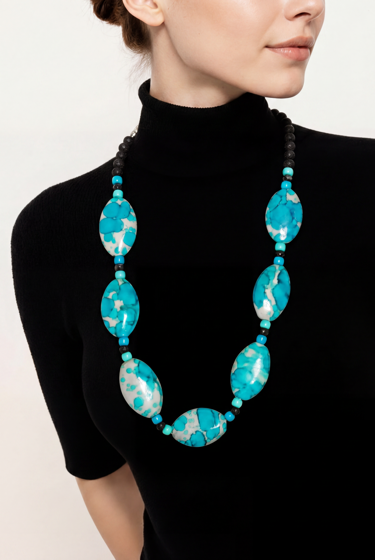Accessory>Jewelry                             Necklace
