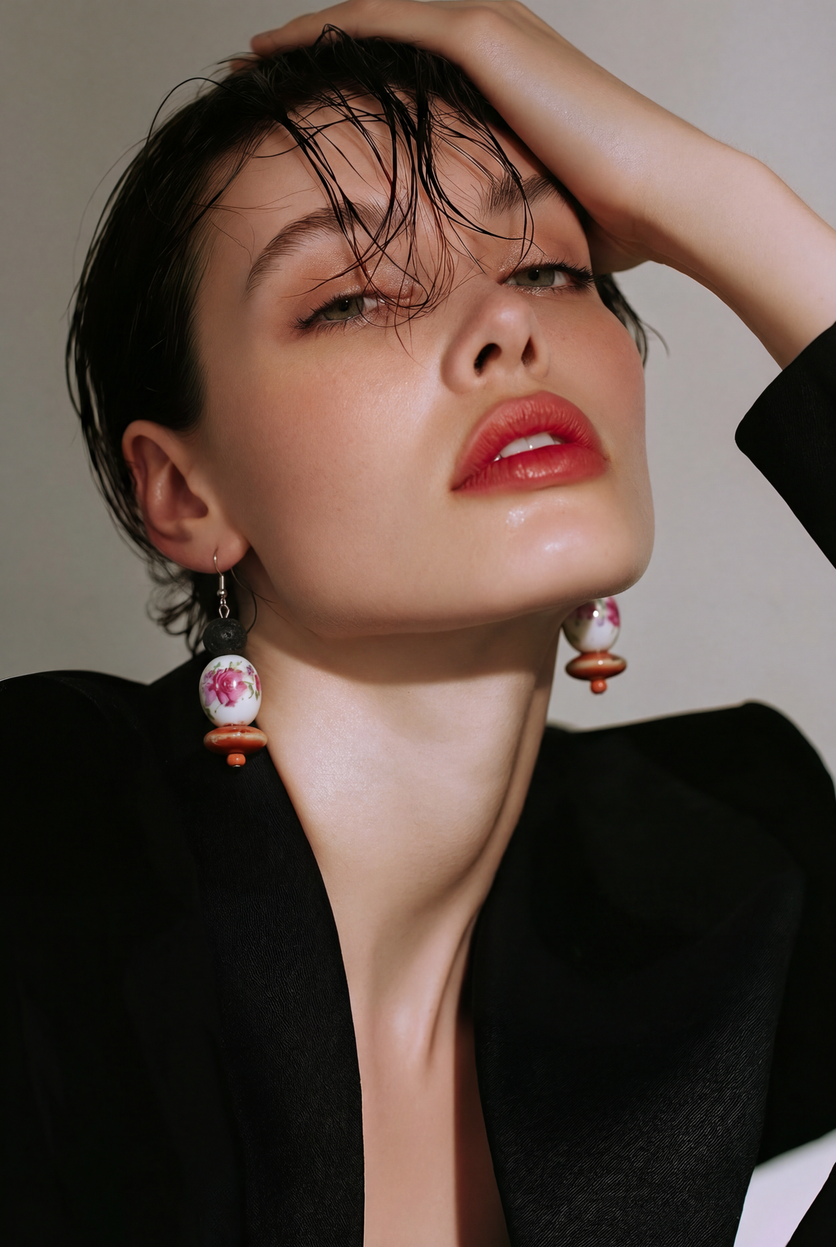Accessory>Jewelry                             Necklace & Earring Set