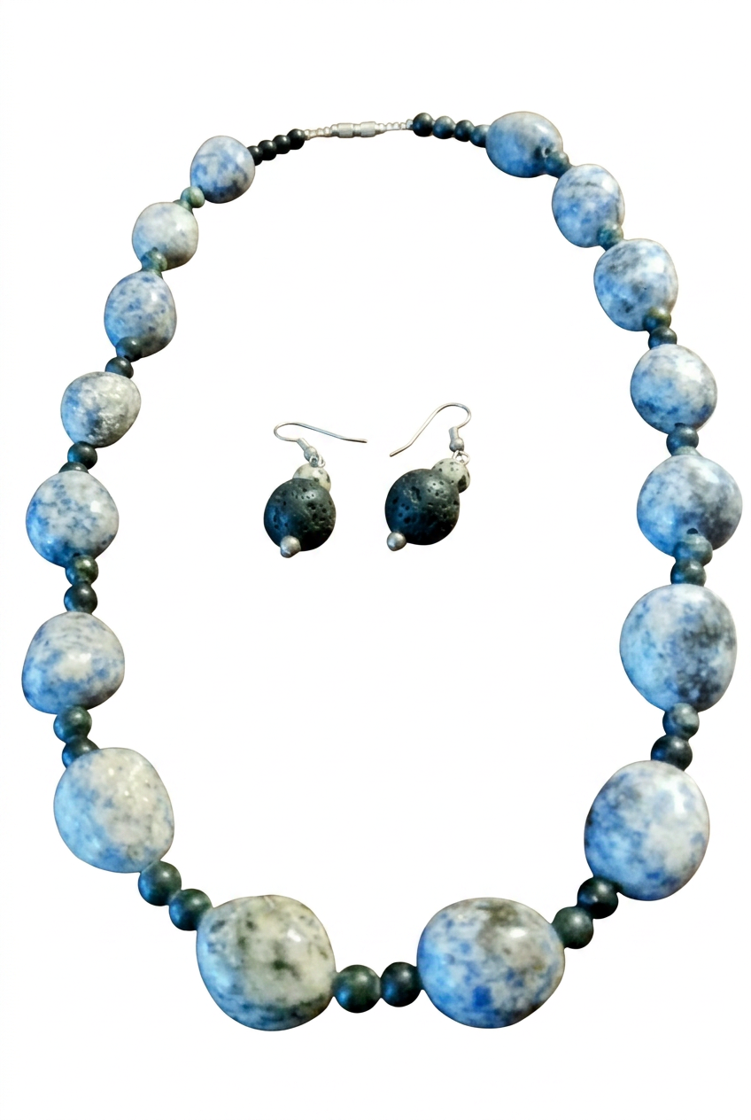 Accessory>Jewelry                                 Necklace & Earring Set