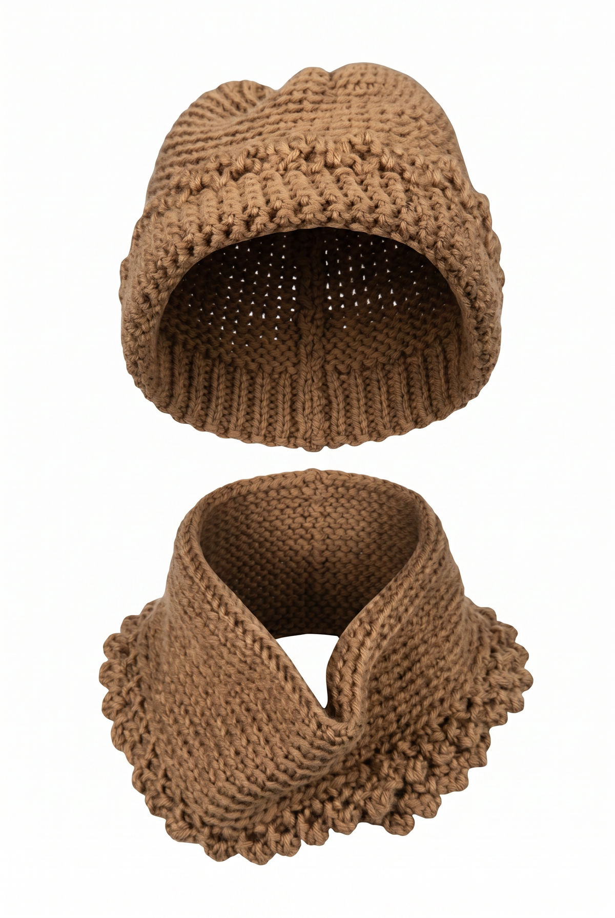 Apparel>Accessories               Beenie & Neck Scarf Set
