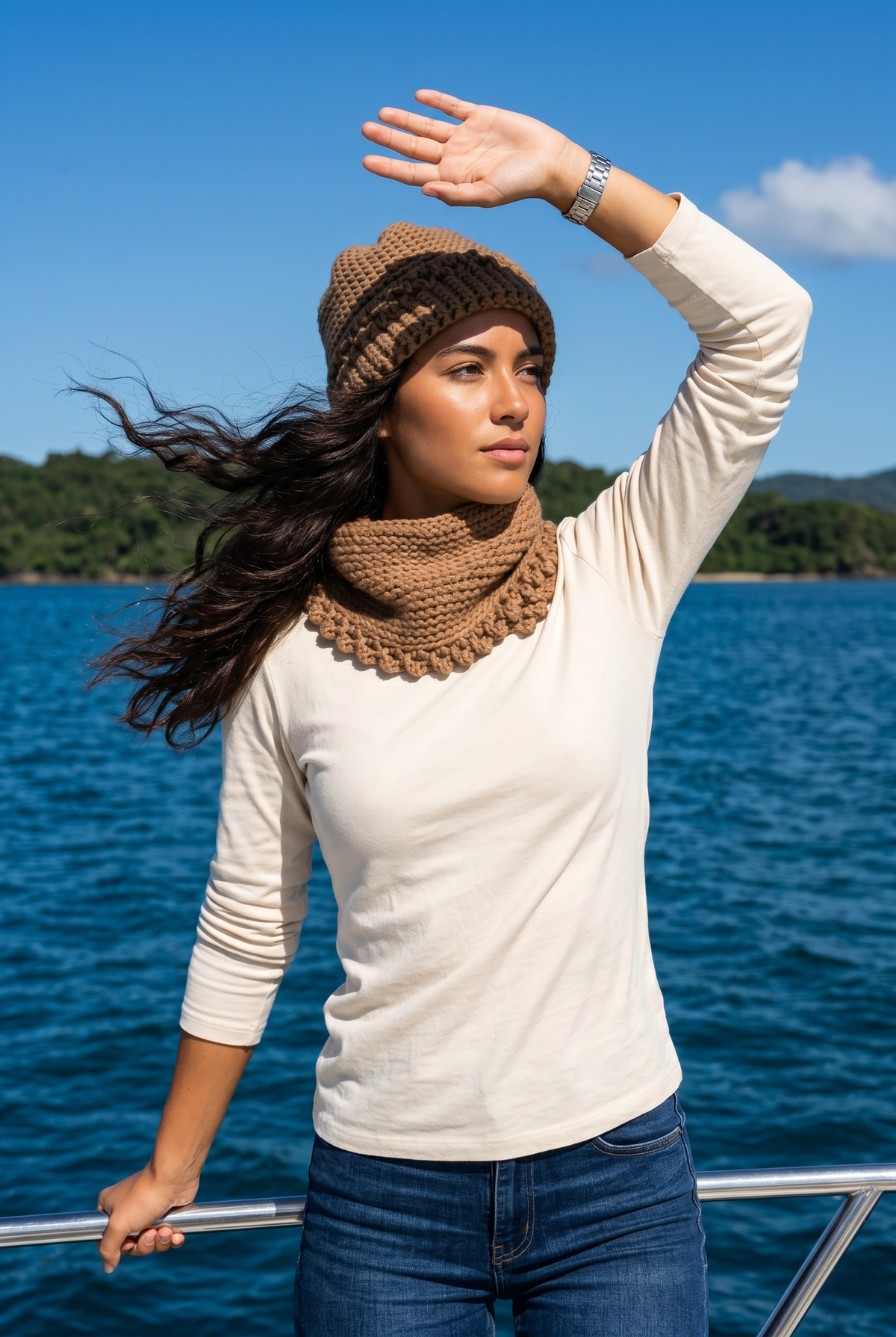 Apparel>Accessories               Beenie & Neck Scarf Set