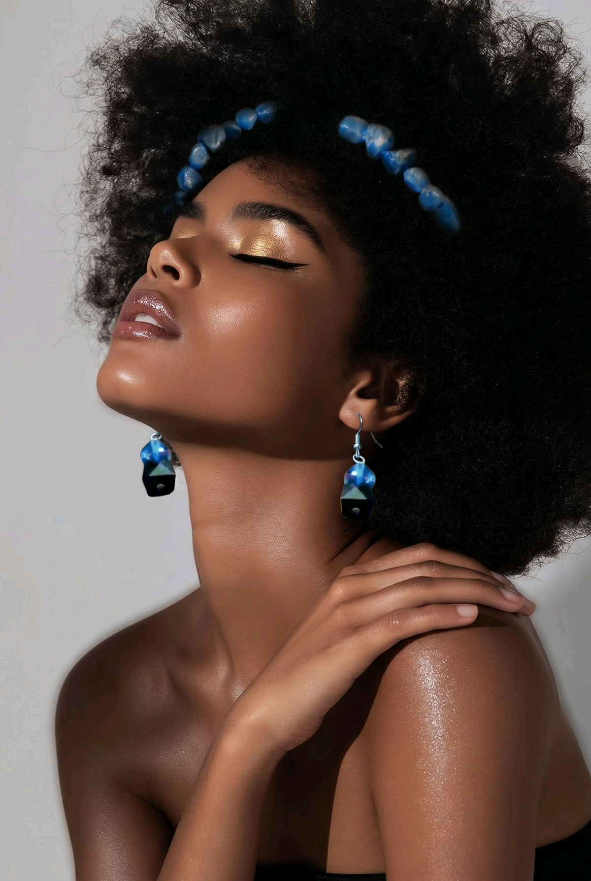Accessory>Jewelry                              Necklace & Earring Set