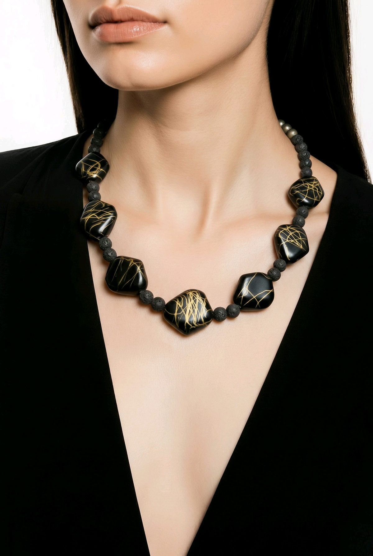 Accessory>Jewelry                             Necklace & Earring Set