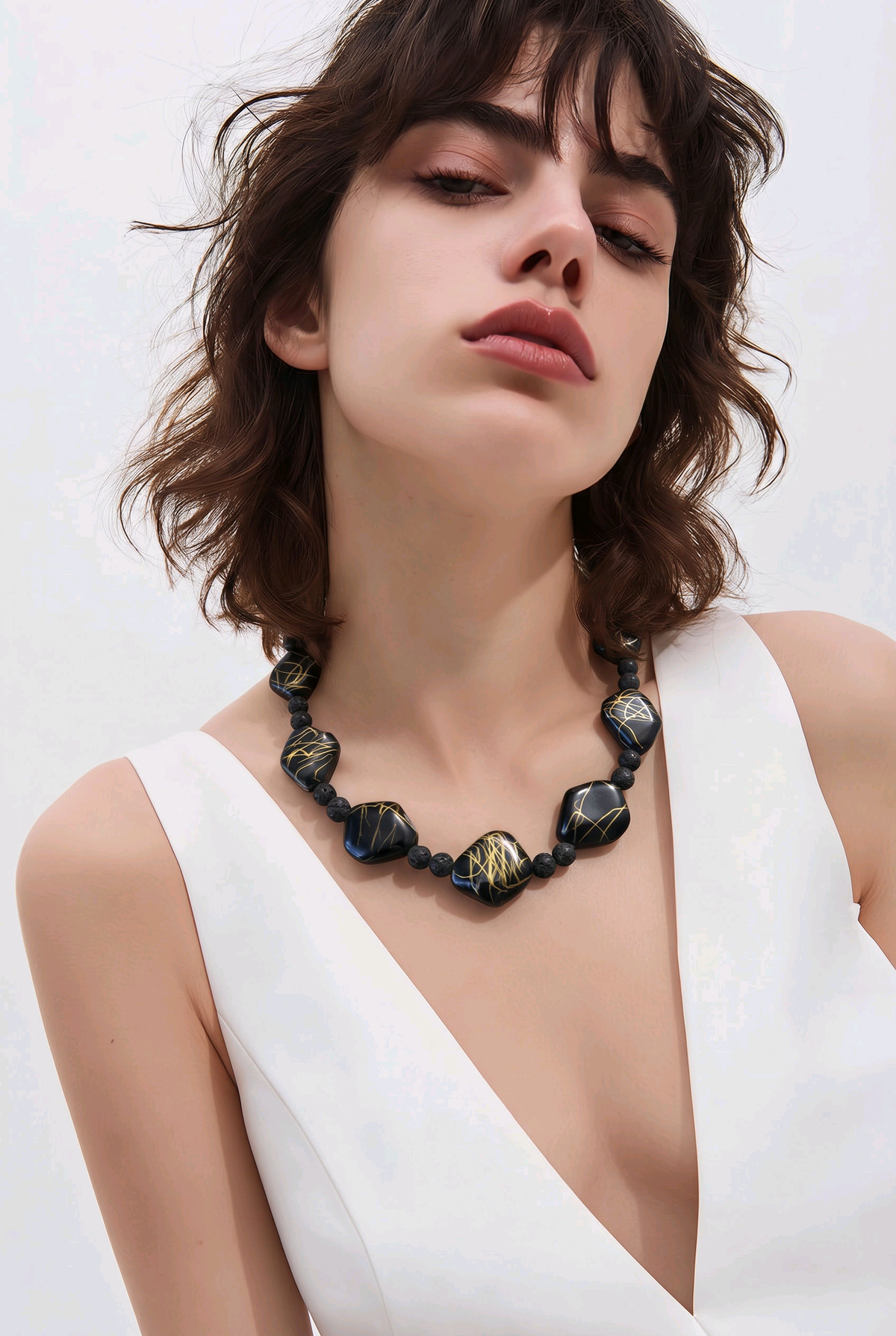 Accessory>Jewelry                             Necklace & Earring Set