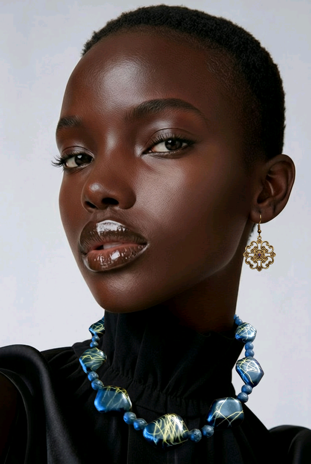 Accessory>Jewelry                             Necklace & Earring Set