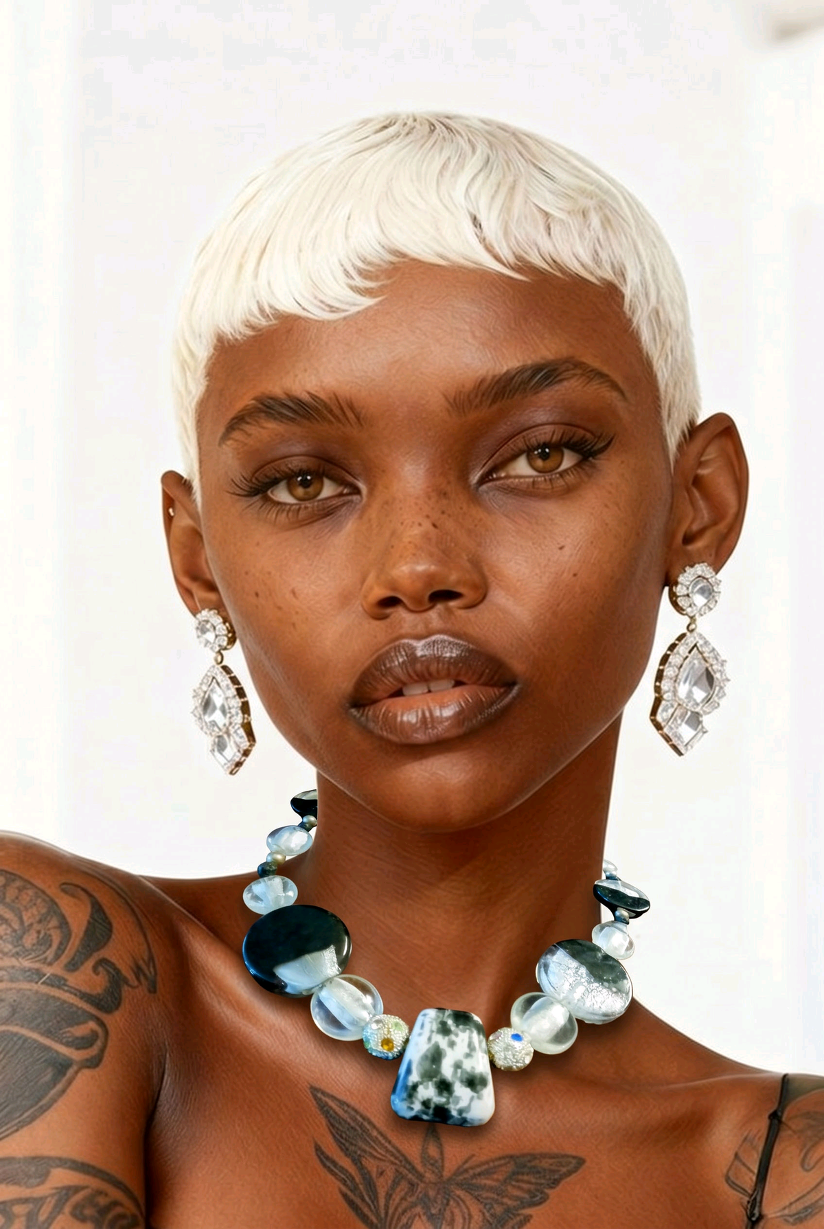 Accessory>Jewelry                                Necklace & Earring Set