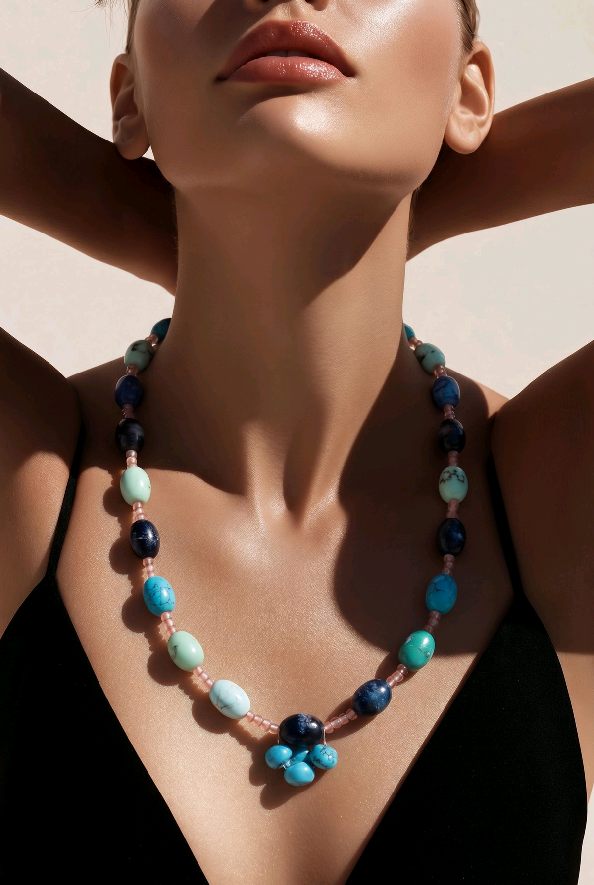 Accessory>Jewelry                              Necklace & Earring Set