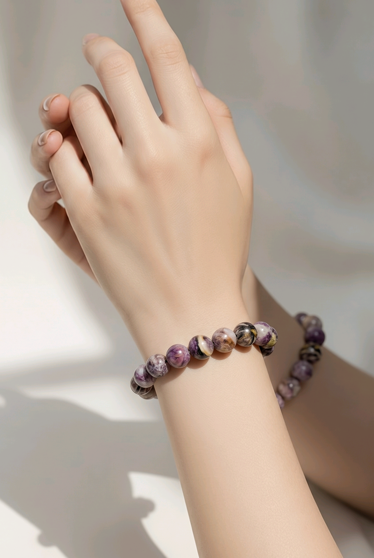 Accessory>Jewelry                                Bracelet