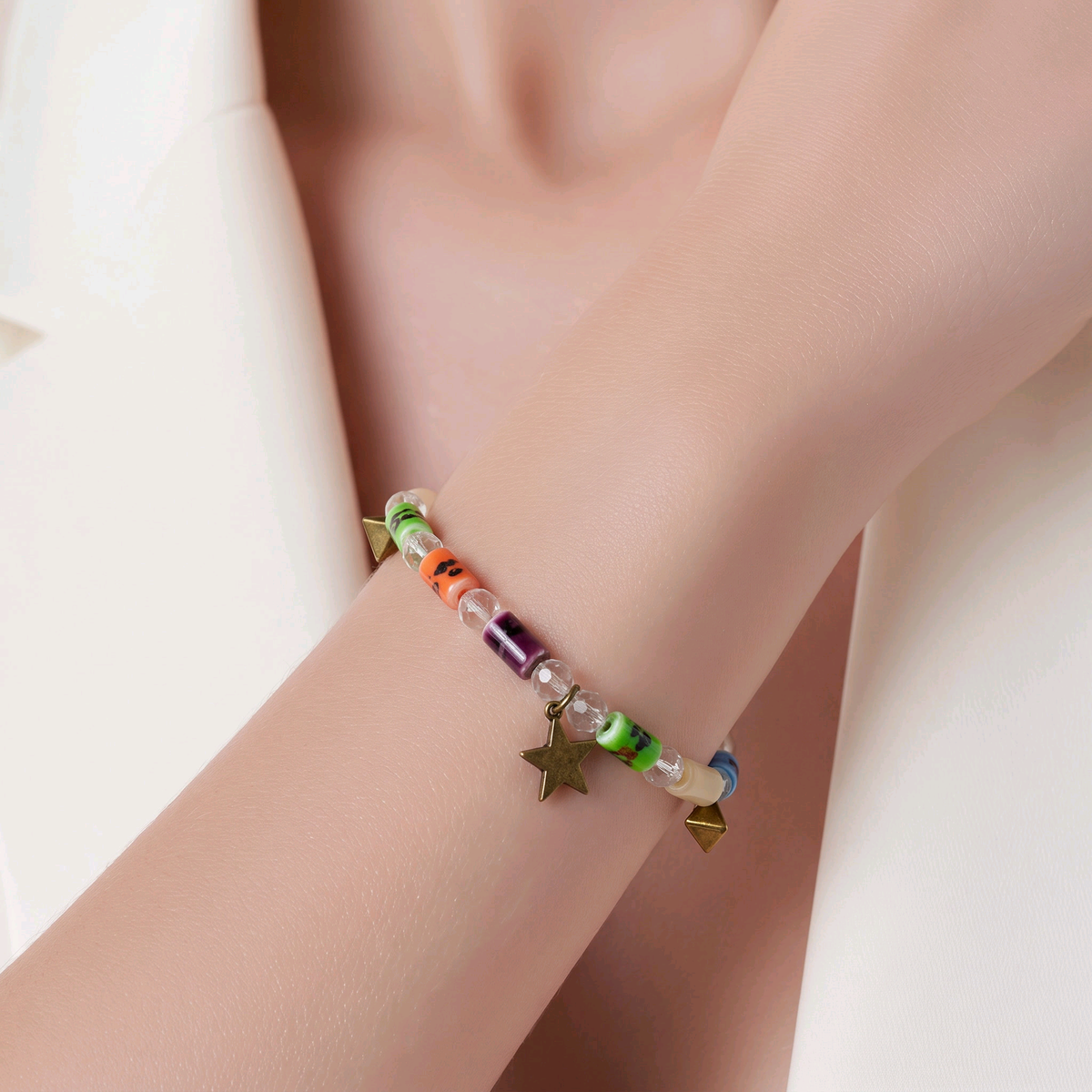 Accessory>Jewelry                               Bracelet