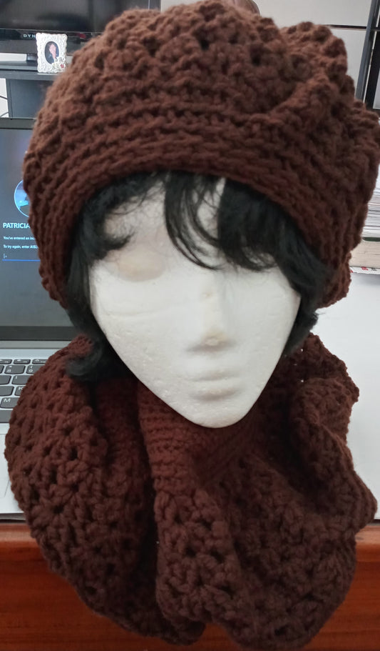 Beret and Neck Scarf Set