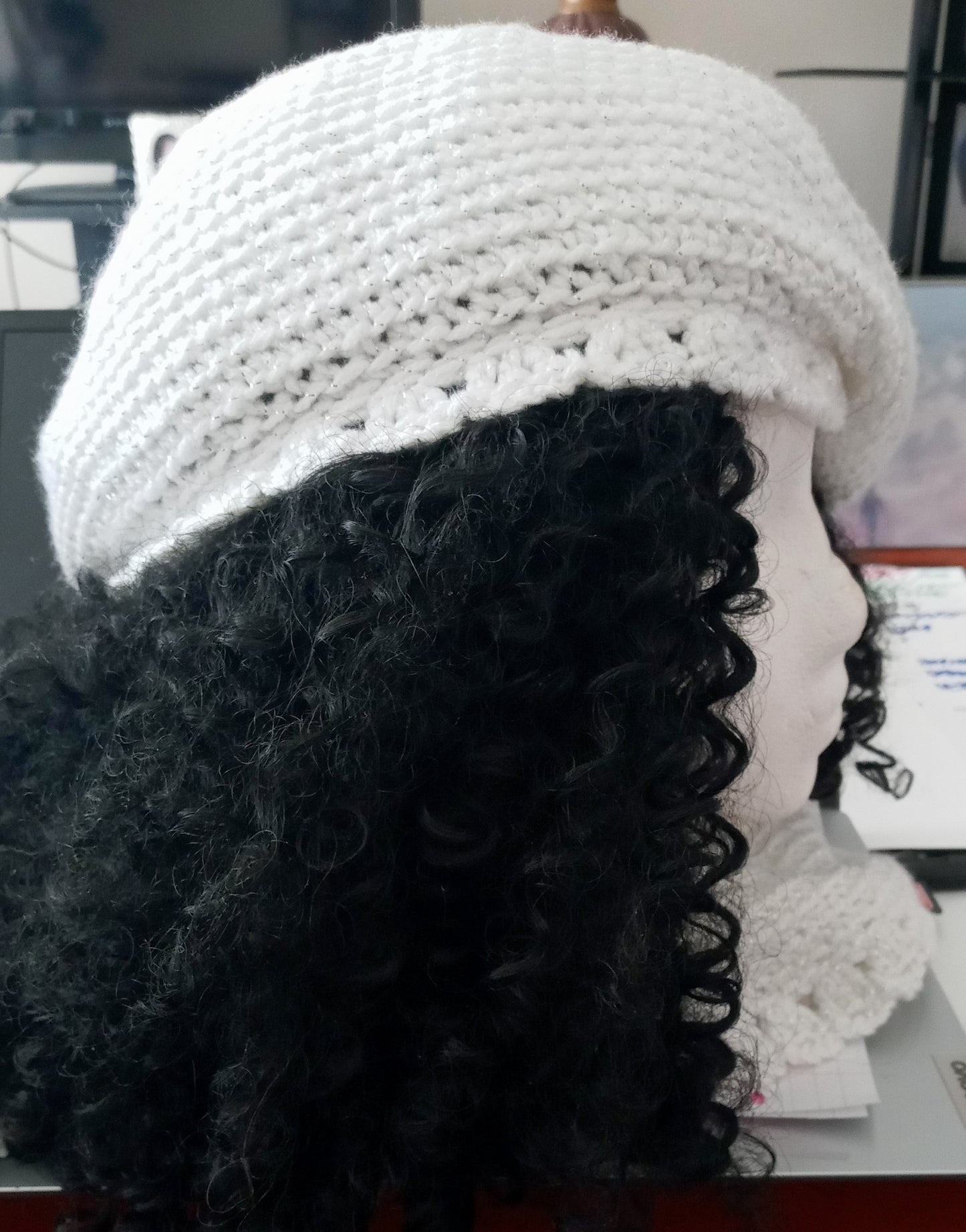 Beret and Neck Scarf Set