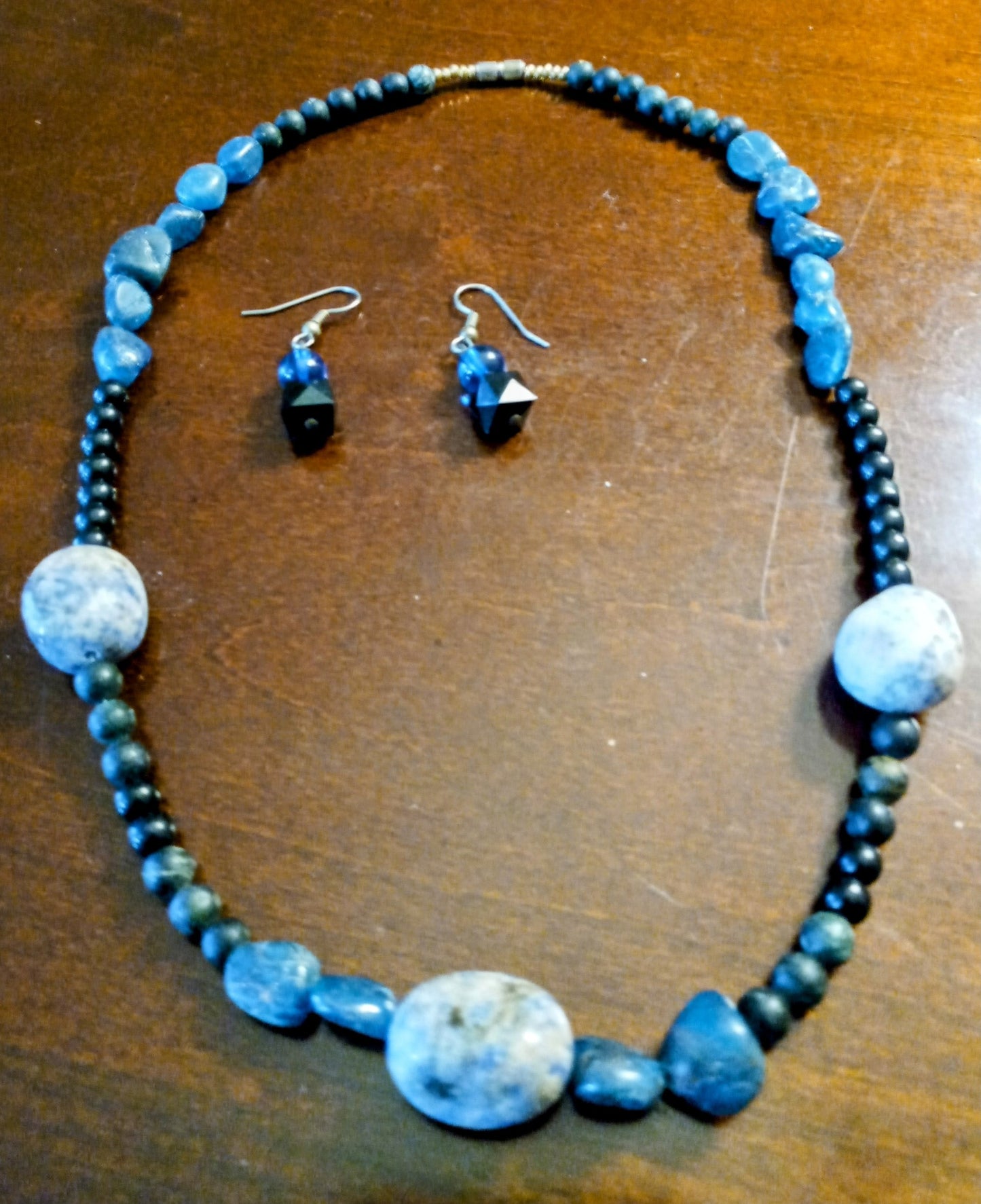 Jewelry Corner - Necklace and Earring Set