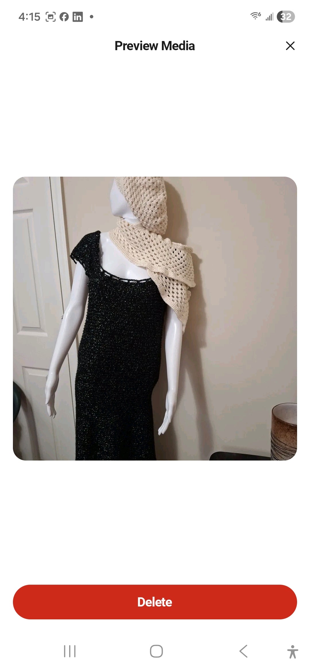 Apparel>Accessories             Beret & Long Scarf Set