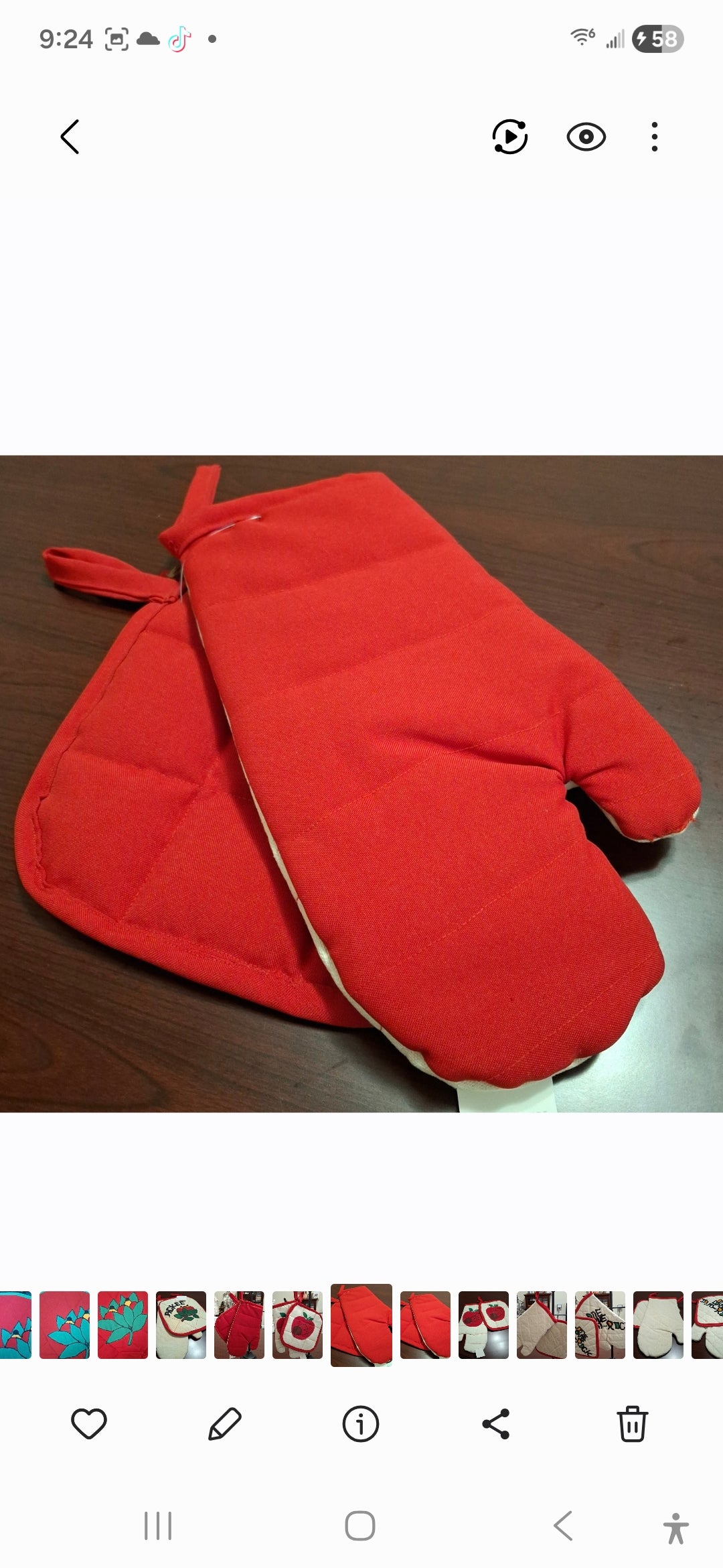 Household>Kitchen Accessories                      Potholder & Mitt Set